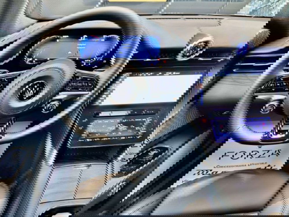 Maserati Granturismo nuova a Torino (14)