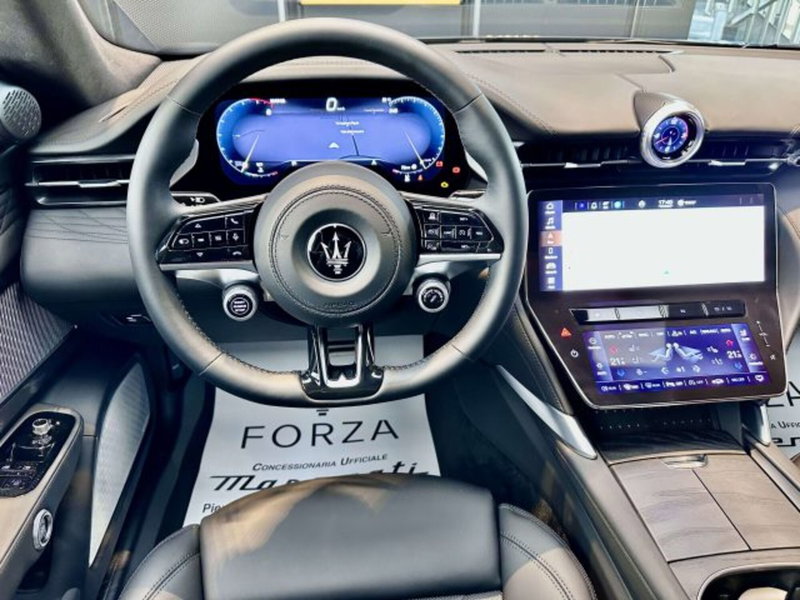 Maserati Granturismo nuova a Torino (12)