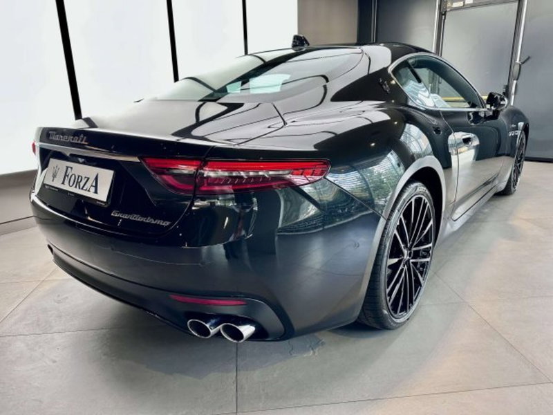 Maserati Granturismo nuova a Torino (6)
