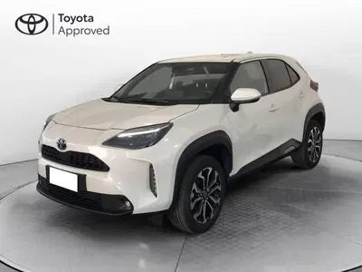 Toyota Yaris Cross 1.5h GR Sport Black Sky fwd 116cv e-cvt del 2021 usata a Torino