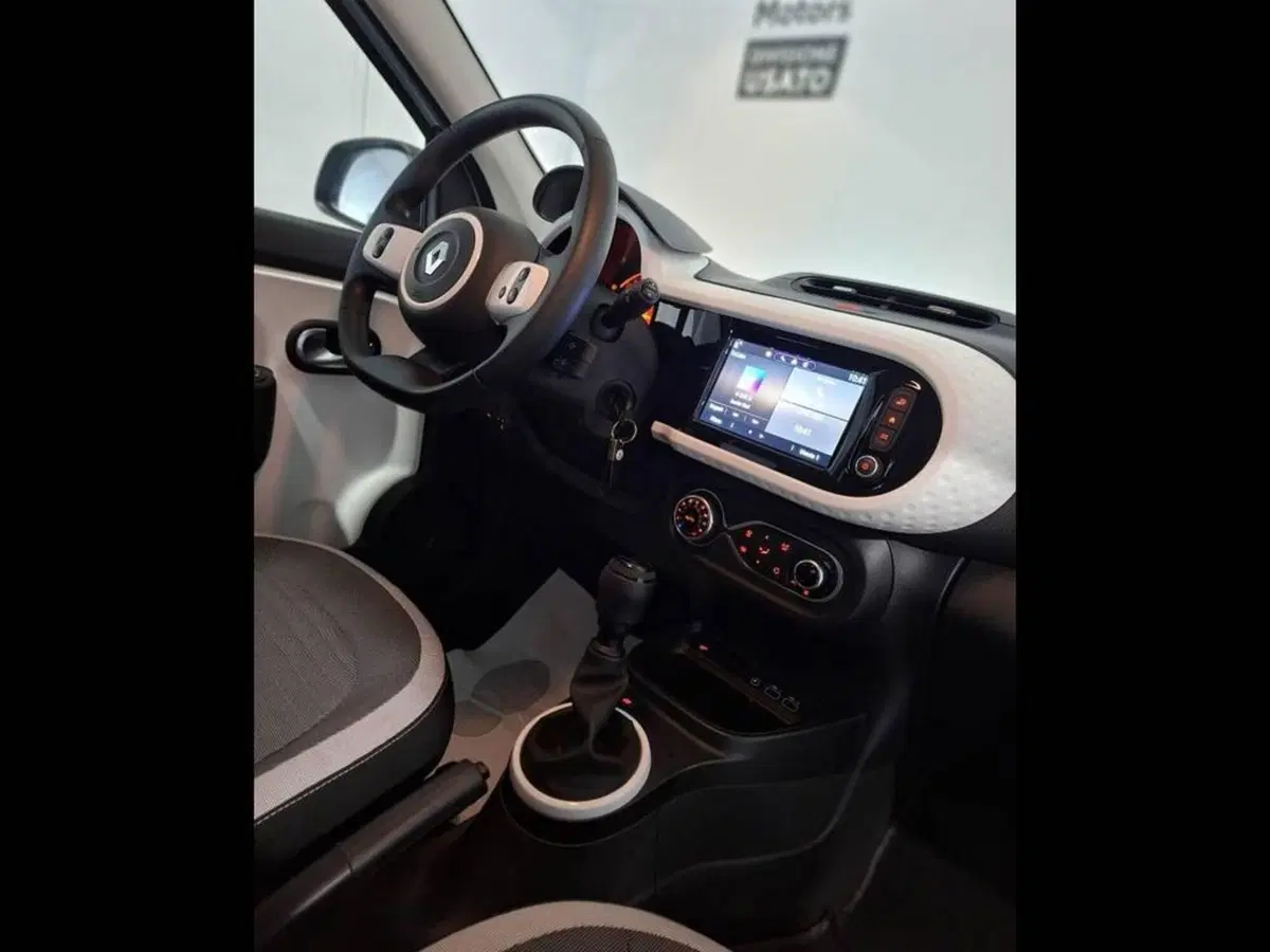 Renault Twingo usata a Torino (12)