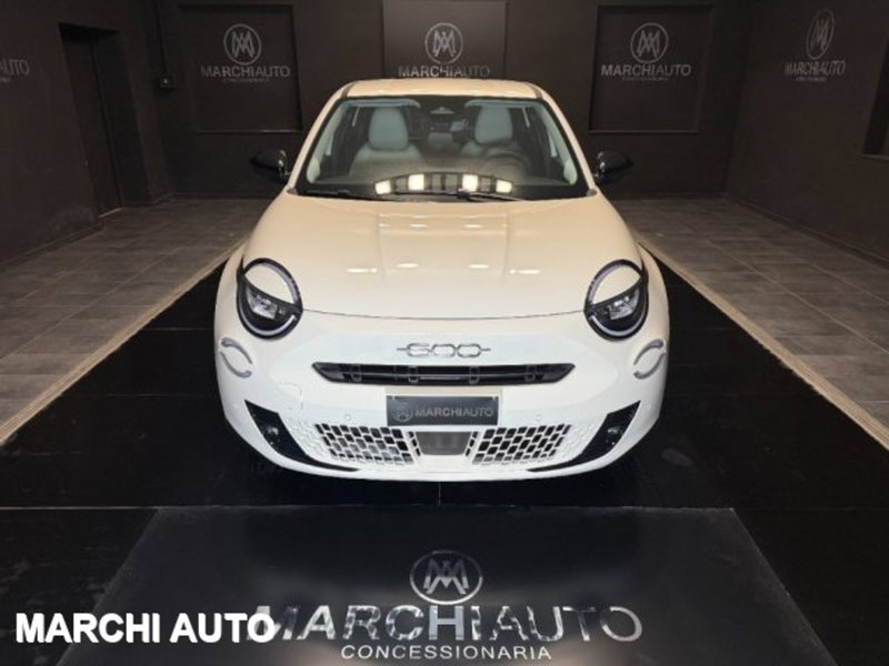 Fiat 600 nuova a Perugia (2)
