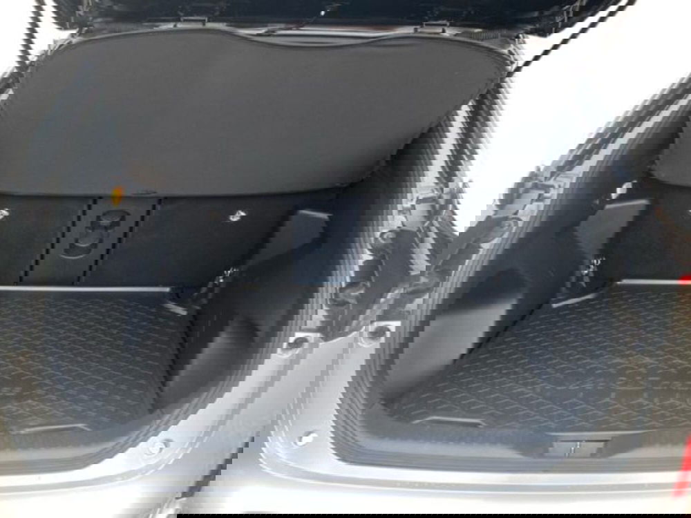 Toyota Yaris Cross usata a Vercelli (11)