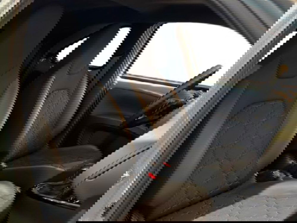 Toyota Aygo X usata a Vercelli (7)