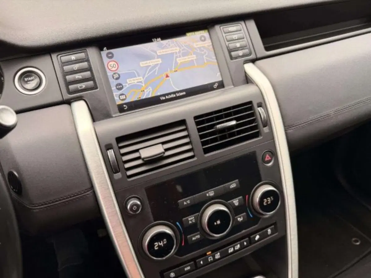 Land Rover Discovery Sport usata a Siena (14)