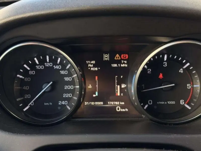 Land Rover Discovery Sport usata a Siena (14)