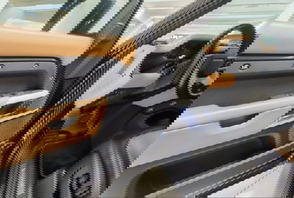 Land Rover Defender usata a Modena (11)