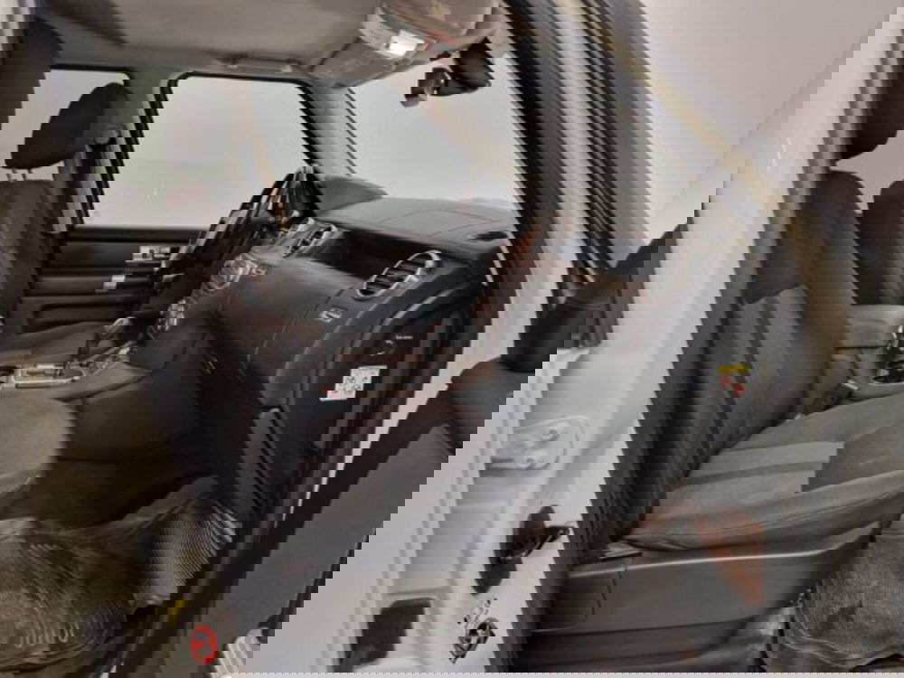 Land Rover Discovery usata a Modena (6)