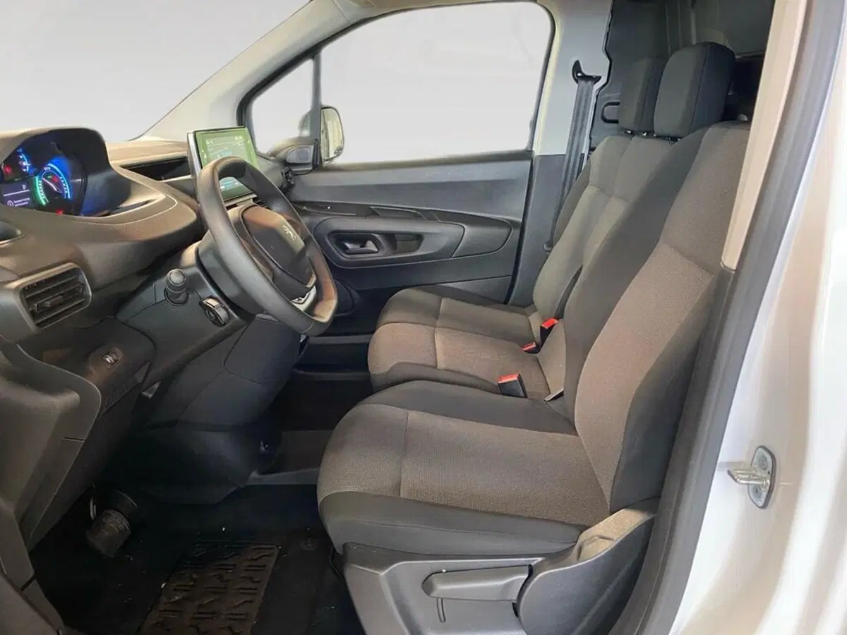 Peugeot Partner Furgone usata a Torino (7)