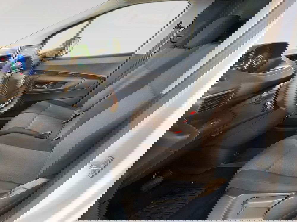 Peugeot Partner Furgone usata a Torino (7)