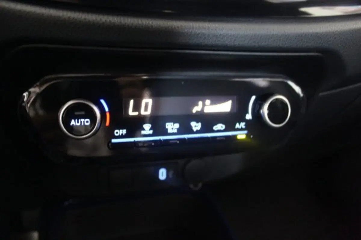 Toyota Aygo X usata a Roma (11)
