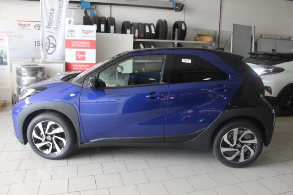 Toyota Aygo X usata a Roma (3)