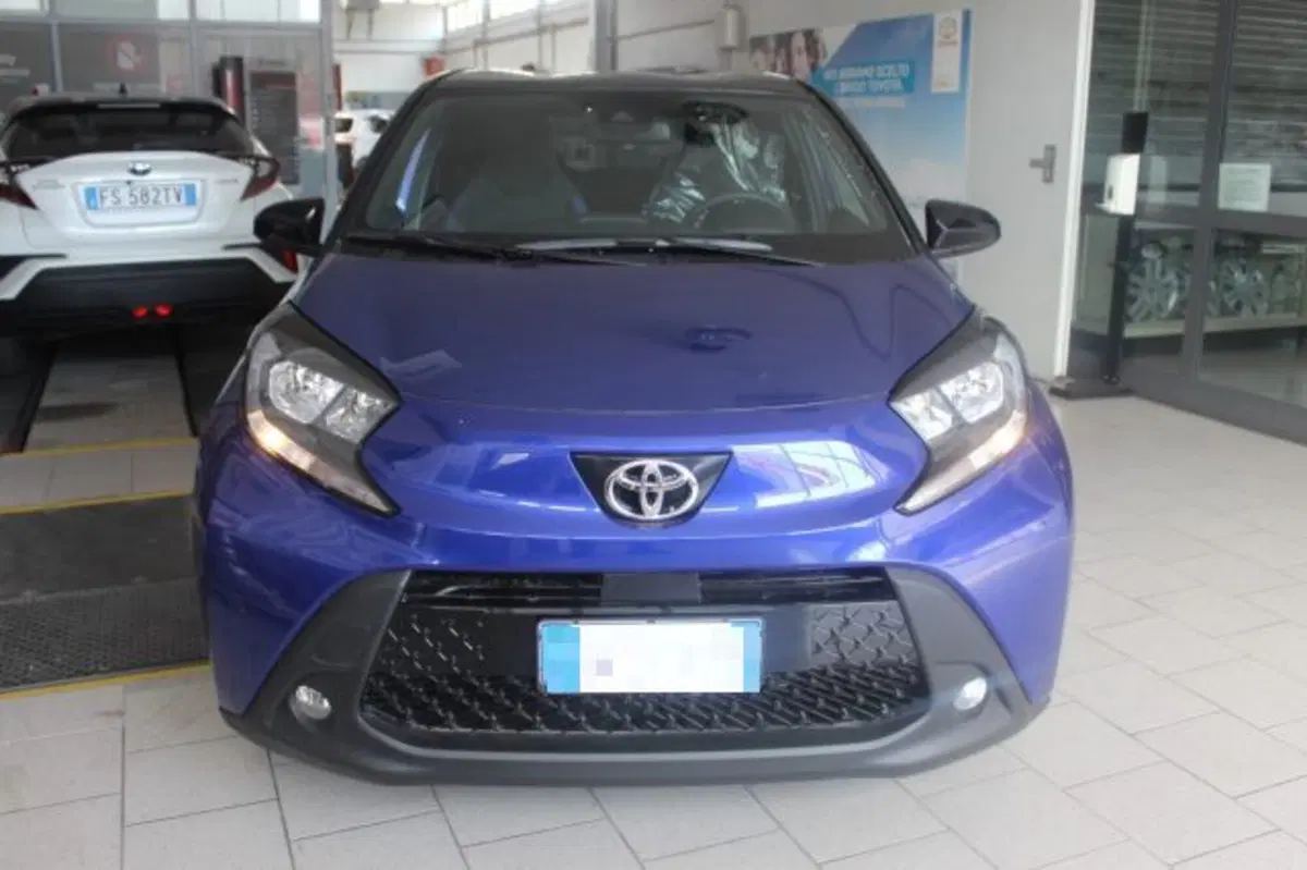 Toyota Aygo X usata a Roma (5)