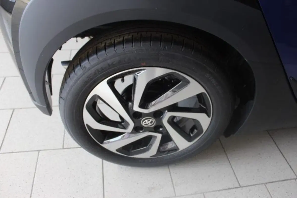 Toyota Aygo X usata a Roma (9)