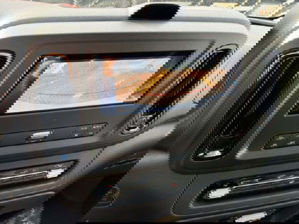 Mercedes-Benz Vito nuova a Bergamo (9)