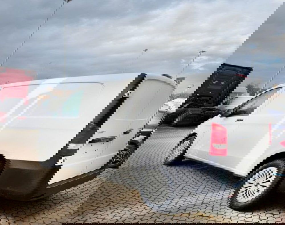 Mercedes-Benz Vito nuova a Bergamo (6)