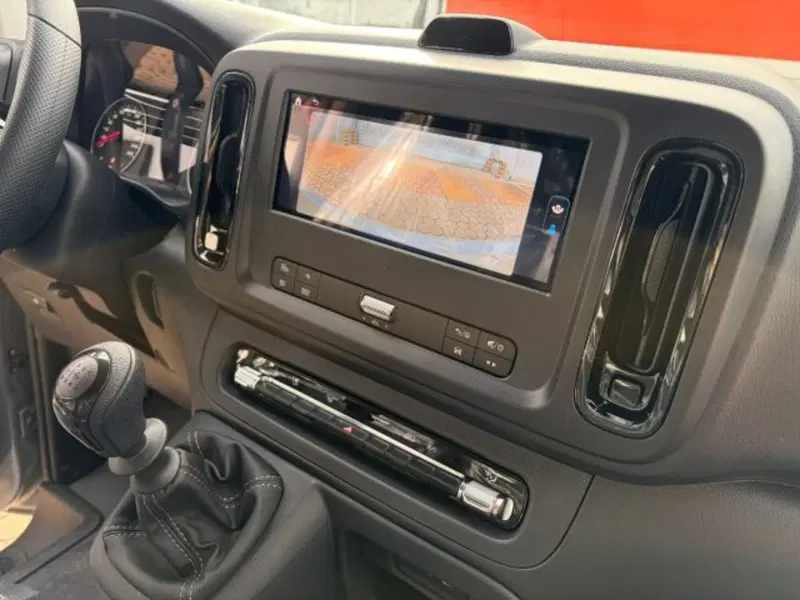 Mercedes-Benz Vito nuova a Bergamo (8)