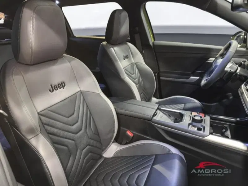 Jeep Compass nuova a Perugia (12)