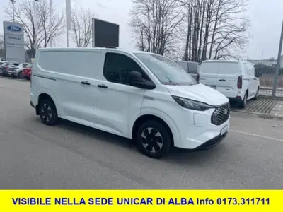 Ford E-Transit Custom Furgone e Transit custom V710 320 64kWh 136cv Trend L2H1 d.cab nuova a Alba