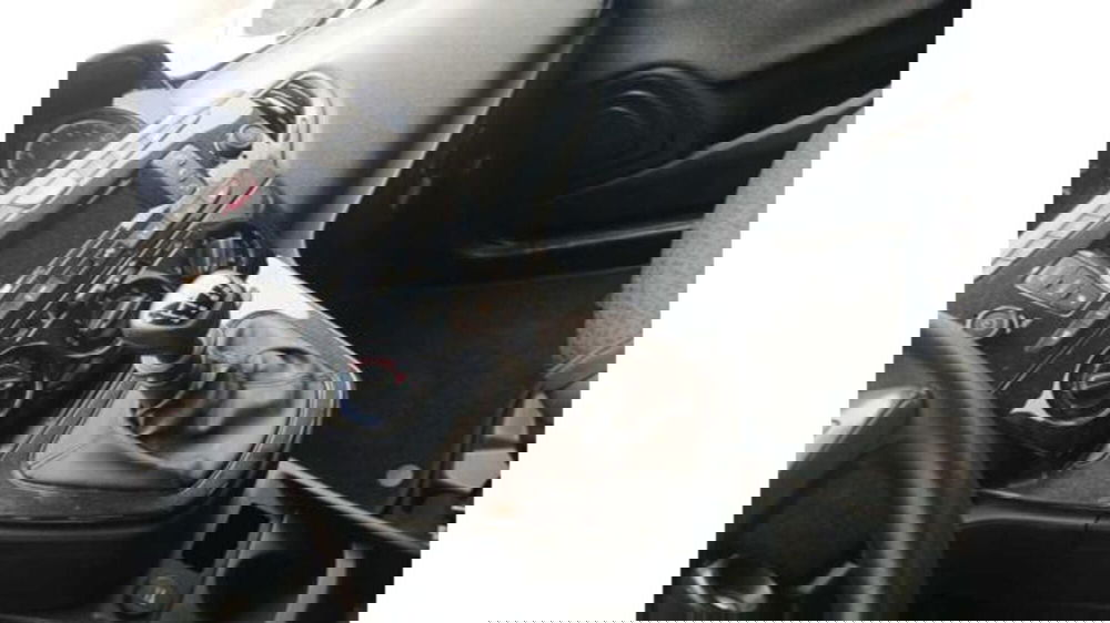 Lancia Ypsilon usata a Pisa (10)