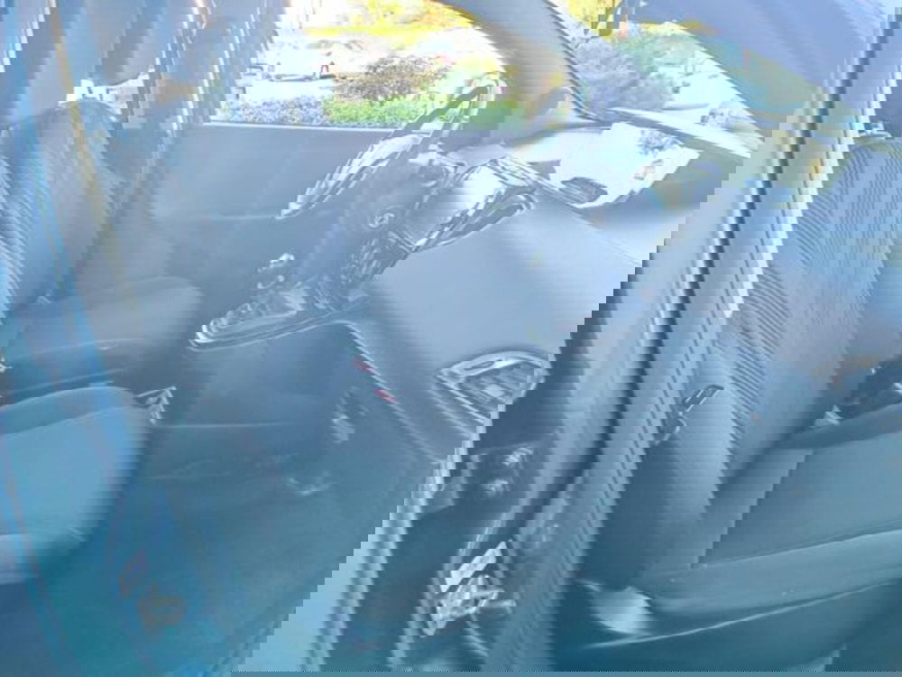 Lancia Ypsilon usata a Pisa (17)