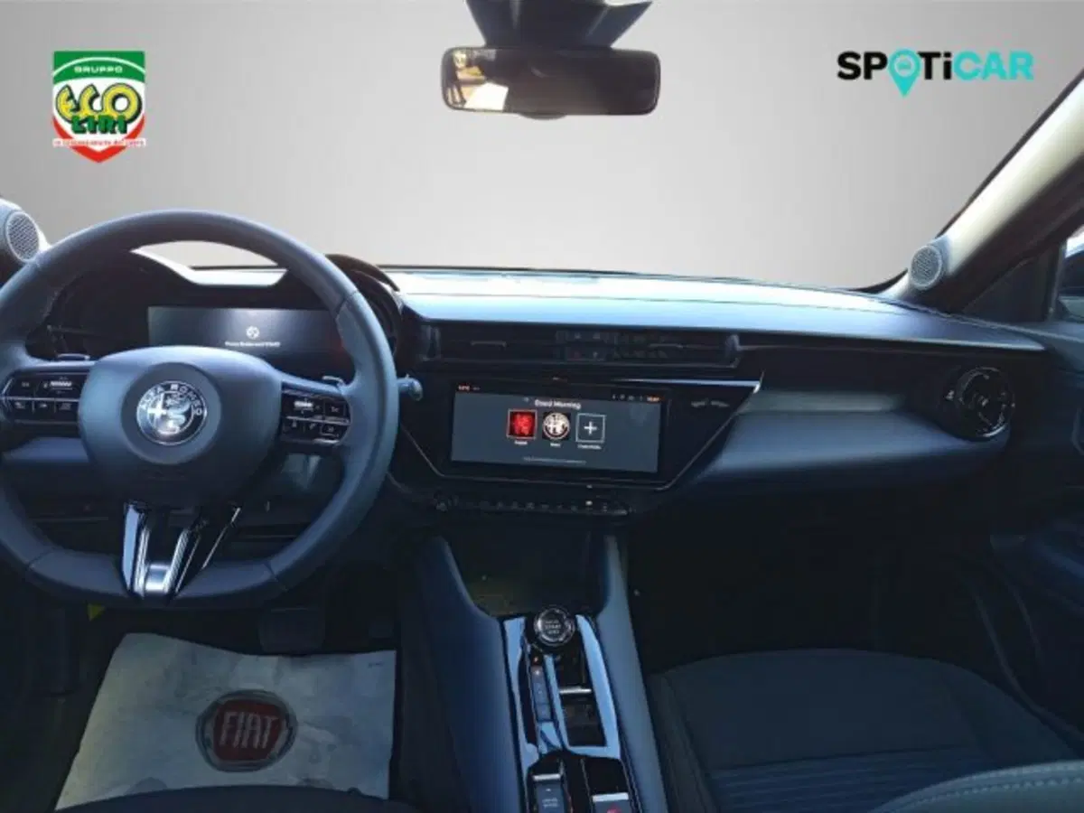 Alfa Romeo Junior usata a Frosinone (8)