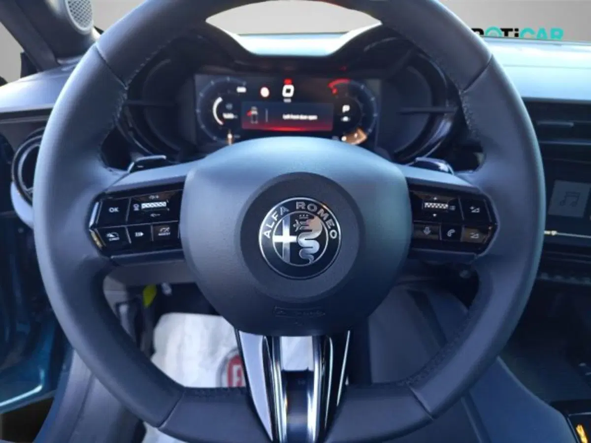 Alfa Romeo Junior usata a Frosinone (9)