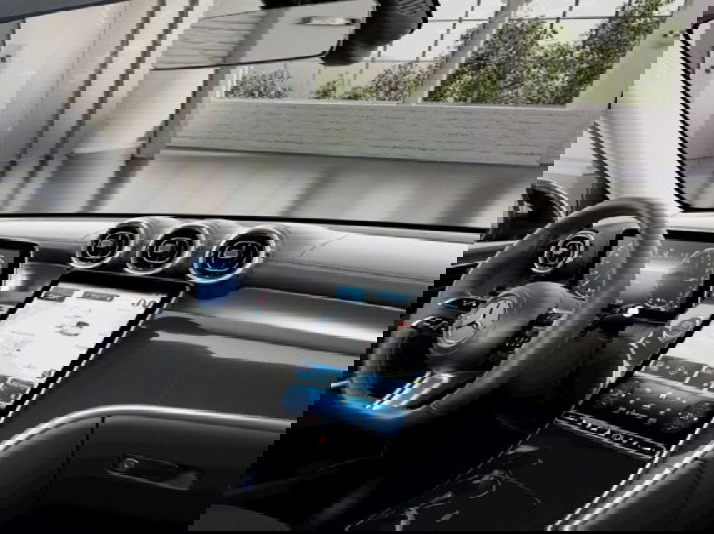 Mercedes-Benz GLC nuova a Verona (8)