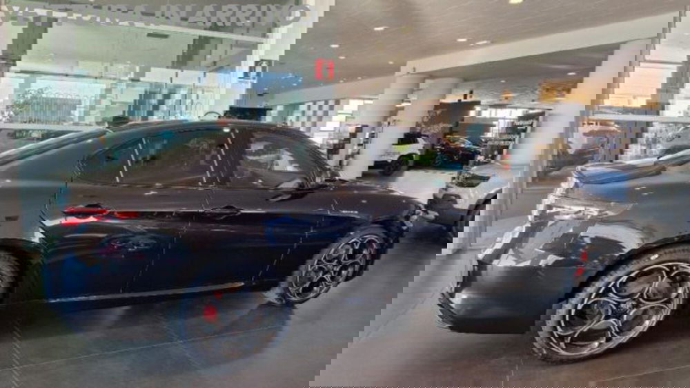 Alfa Romeo Giulia nuova a Modena (3)