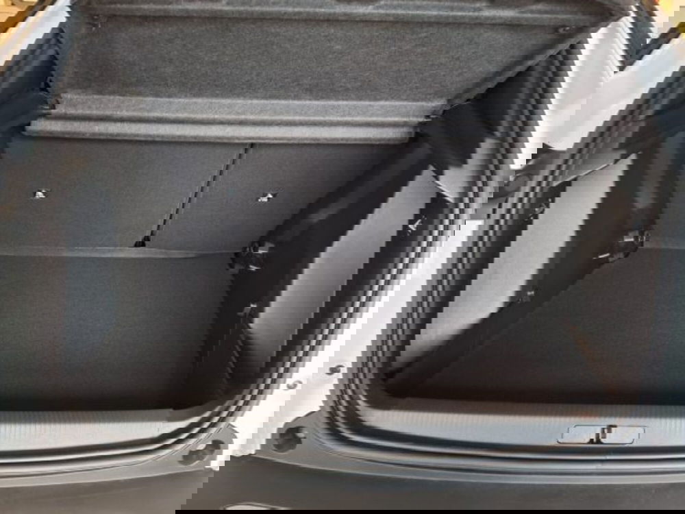 Peugeot 2008 nuova a Vicenza (6)