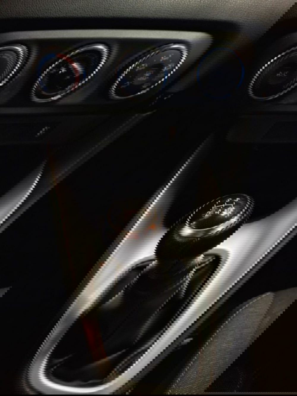 Toyota Yaris usata a Vicenza (14)