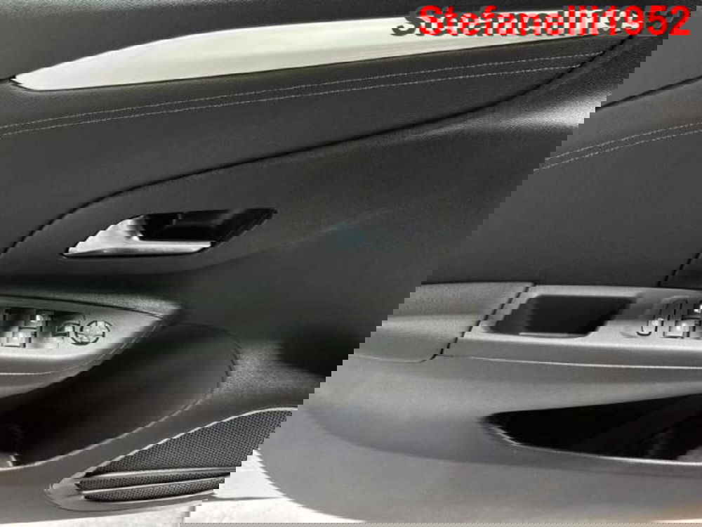 Opel Corsa nuova a Bologna (10)