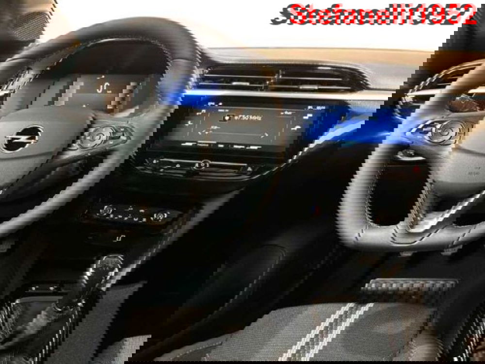 Opel Corsa nuova a Bologna (14)