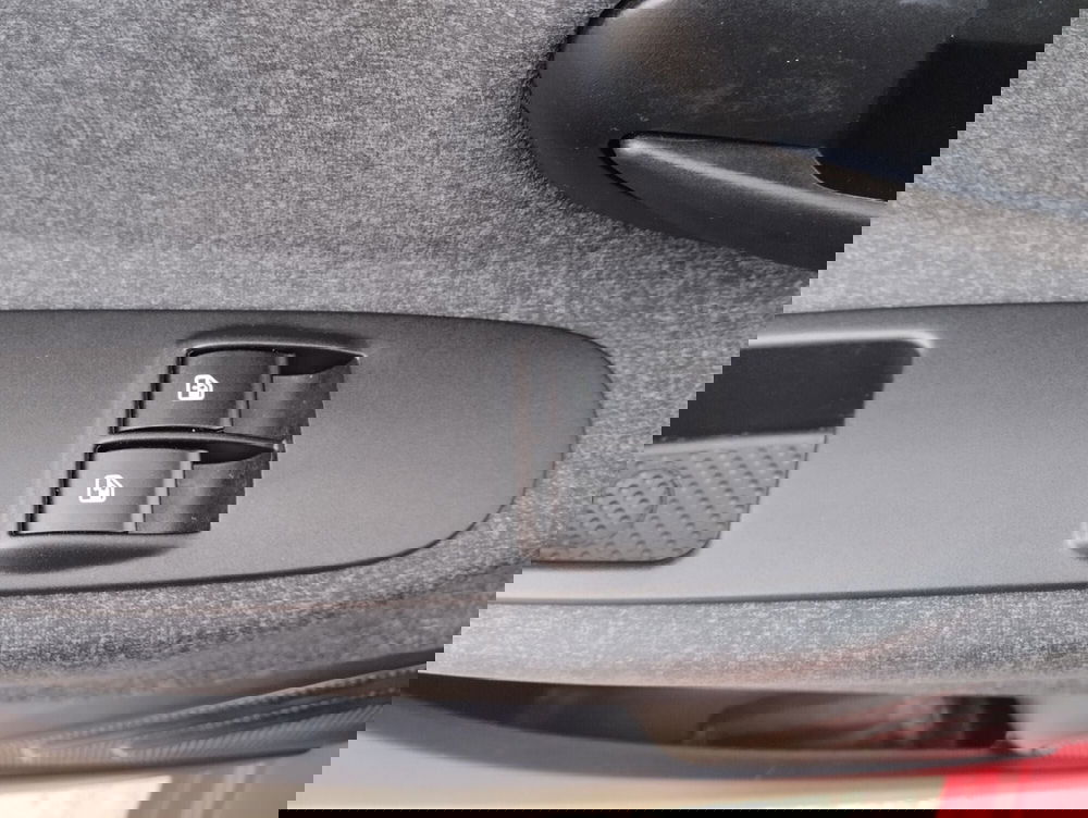 Lancia Ypsilon usata a Asti (10)