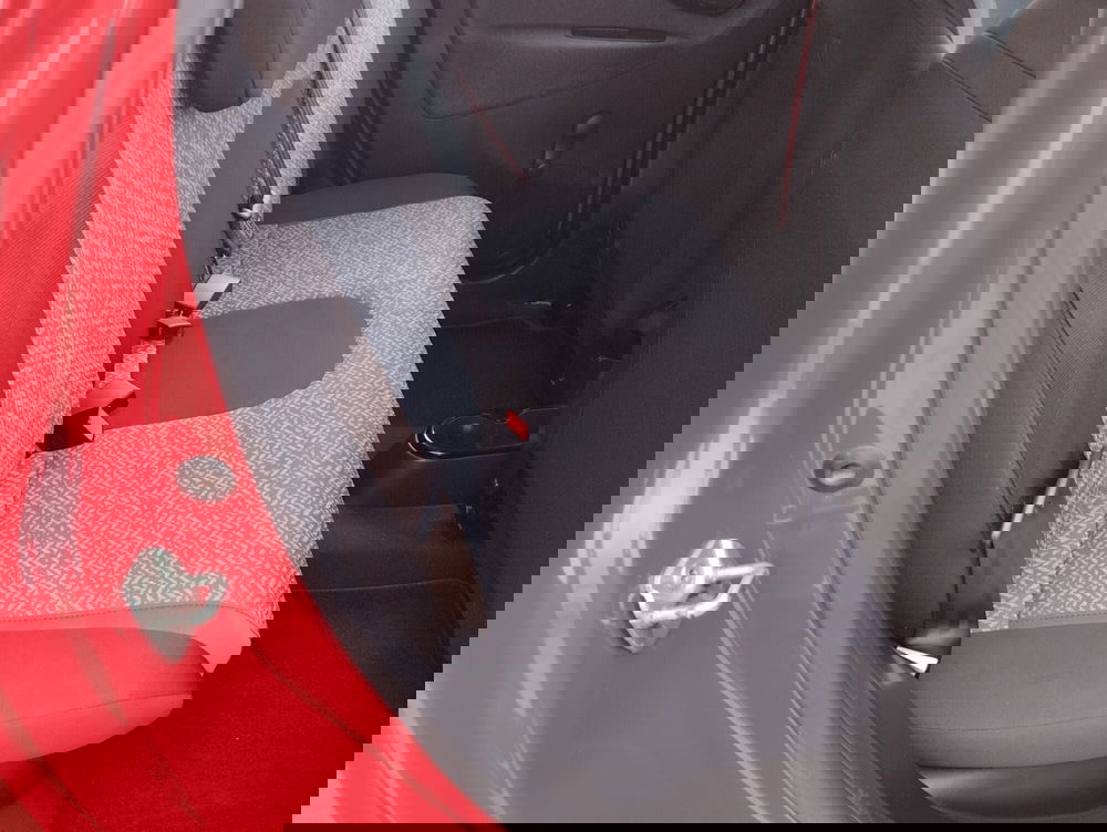 Lancia Ypsilon usata a Asti (19)