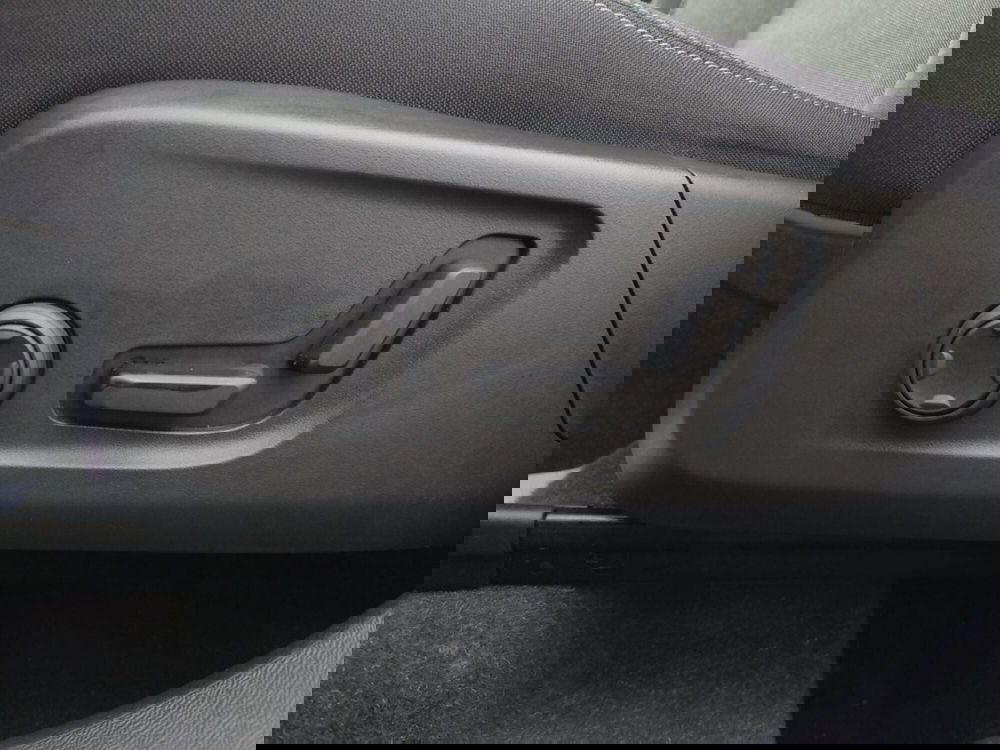 Volvo XC40 usata a Firenze (16)