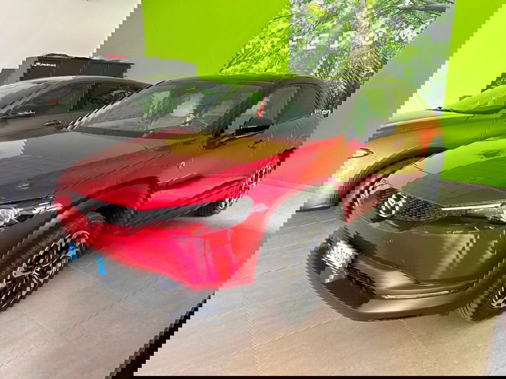 Mazda MX-30 R-EV nuova a Verona (2)