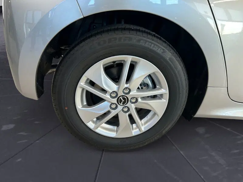 Mazda Mazda2 Hybrid nuova a Verona (4)