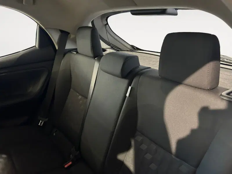 Mazda Mazda2 Hybrid nuova a Verona (7)