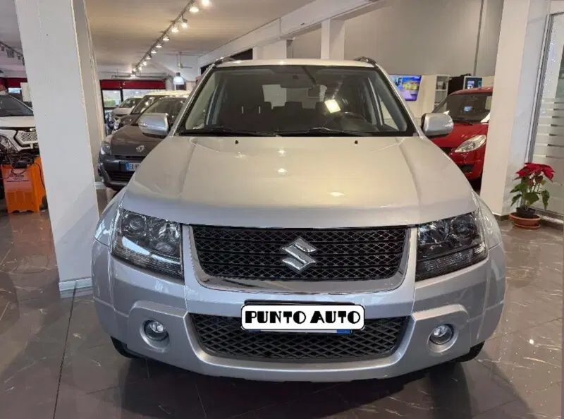 Suzuki Grand Vitara usata a Firenze (6)