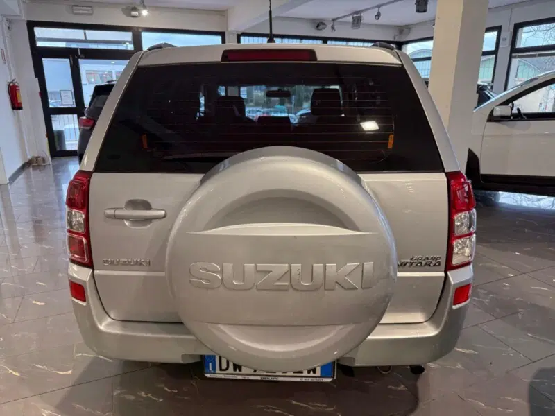 Suzuki Grand Vitara usata a Firenze (7)