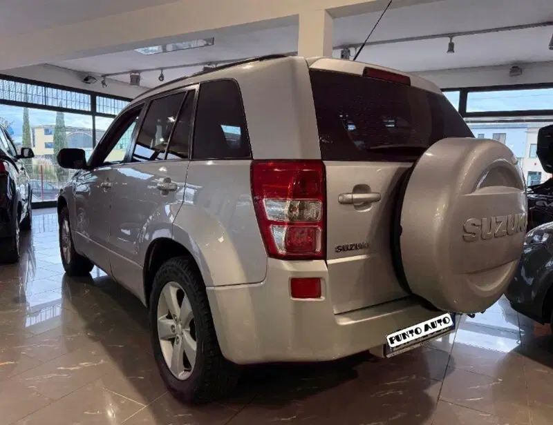 Suzuki Grand Vitara usata a Firenze (8)