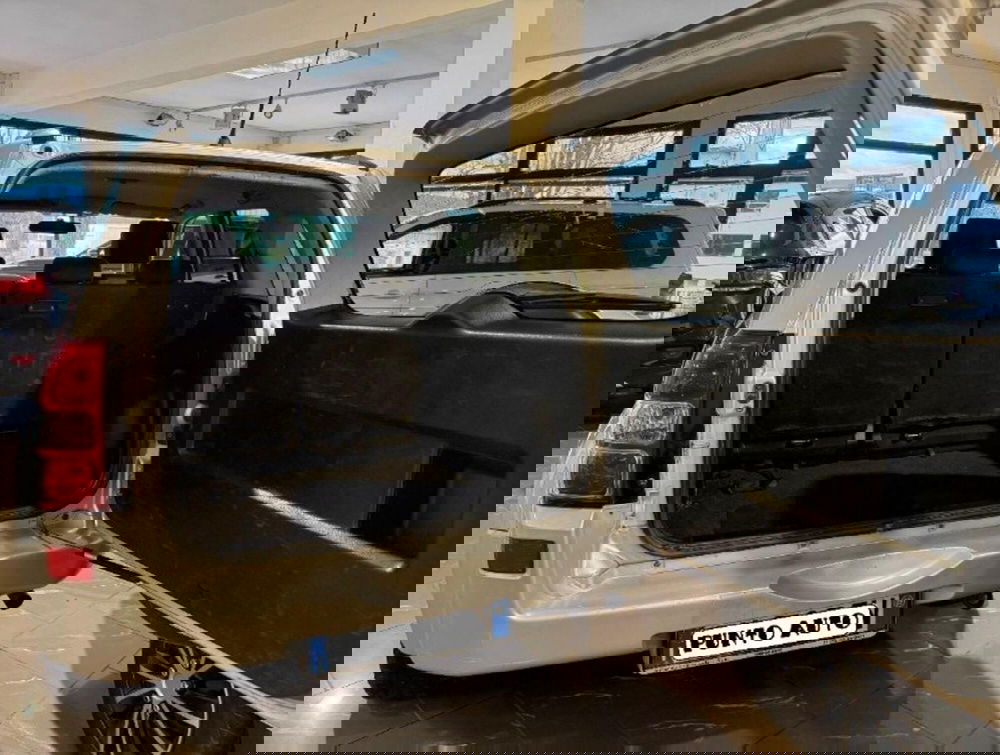 Suzuki Grand Vitara usata a Firenze (9)