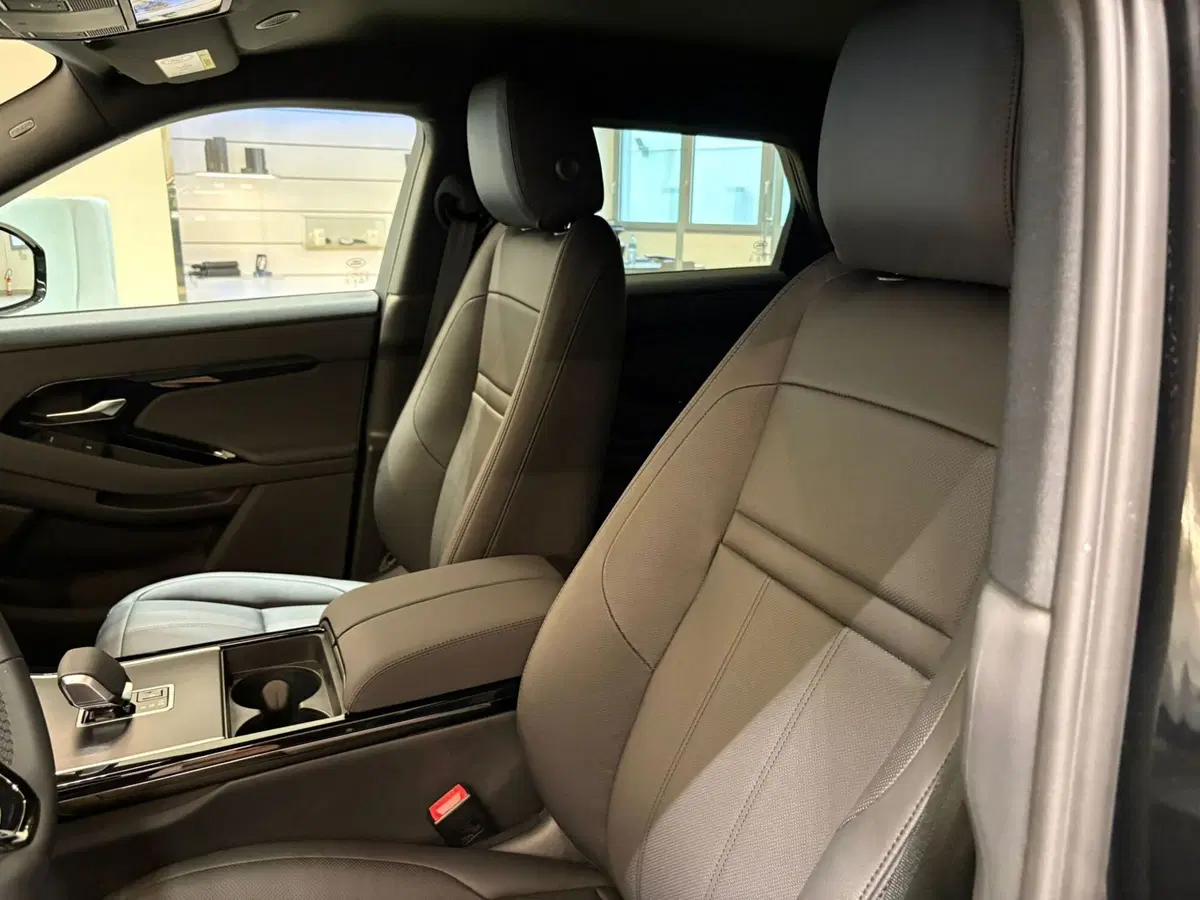 Land Rover Range Rover Evoque nuova a Torino (8)