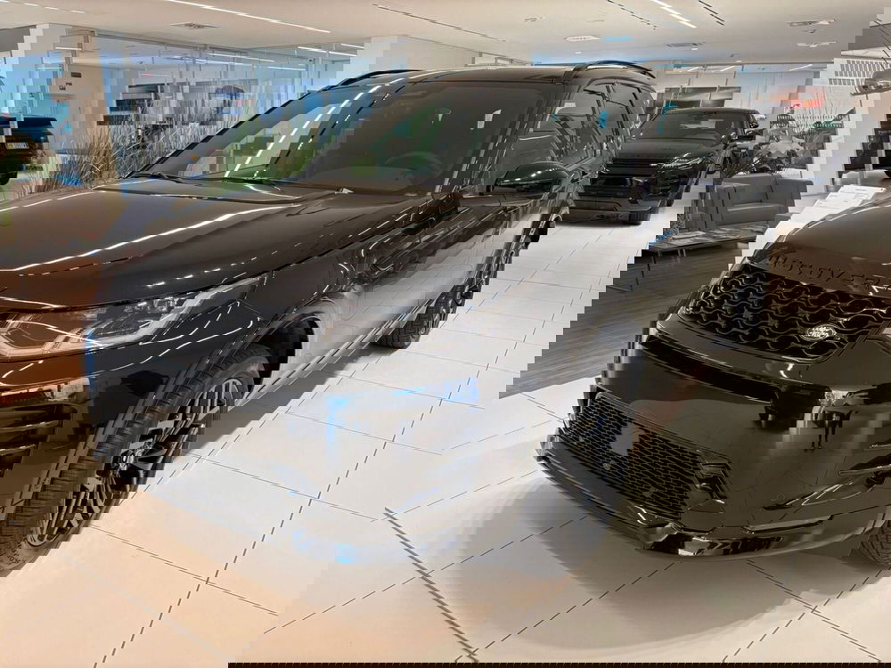 Land Rover Discovery Sport nuova a Torino