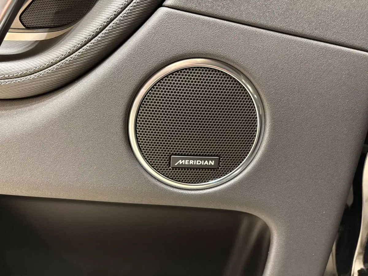Land Rover Discovery Sport nuova a Torino (12)
