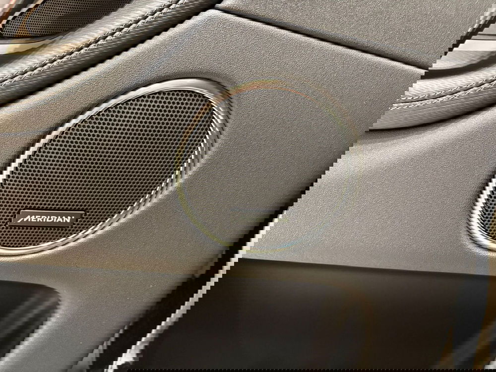 Land Rover Discovery Sport nuova a Torino (12)