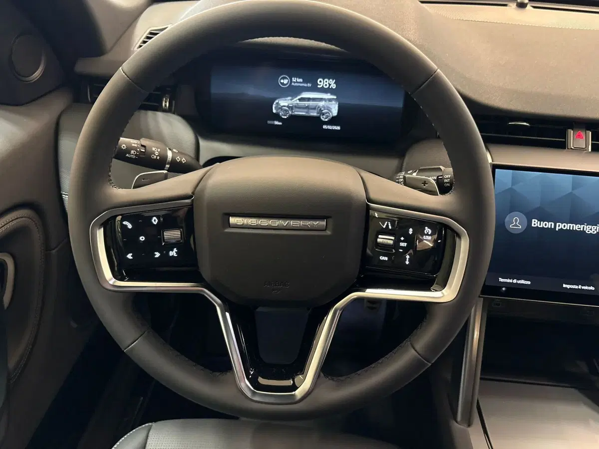 Land Rover Discovery Sport nuova a Torino (14)