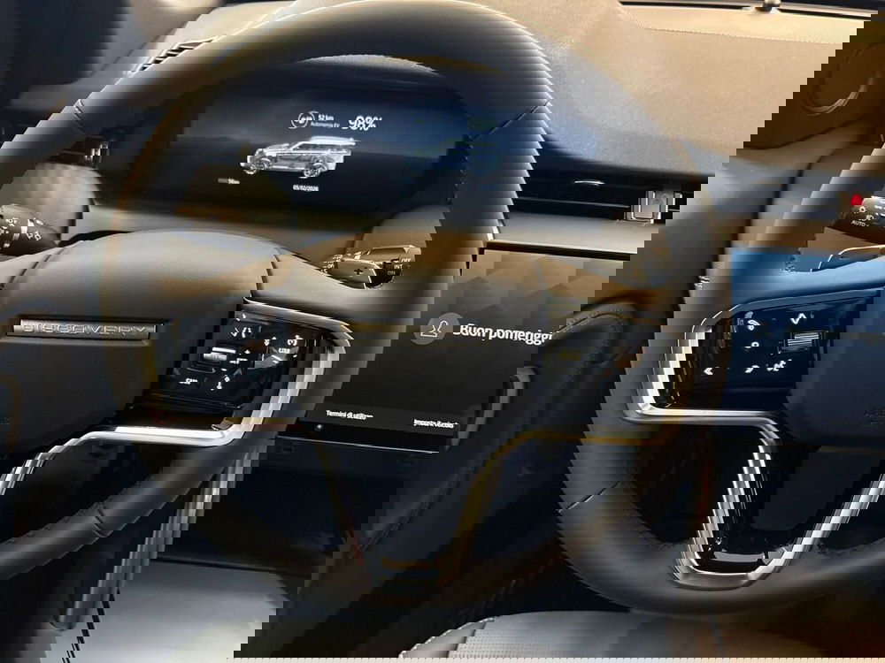 Land Rover Discovery Sport nuova a Torino (14)