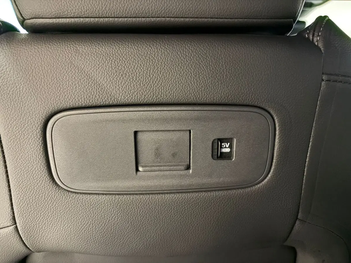 Land Rover Discovery Sport nuova a Torino (16)